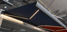 Lade das Bild in den Galerie-Viewer, Tragrohrmarkise Corsica Anlagenfarbe Weiß mit LED Beleuchtung
